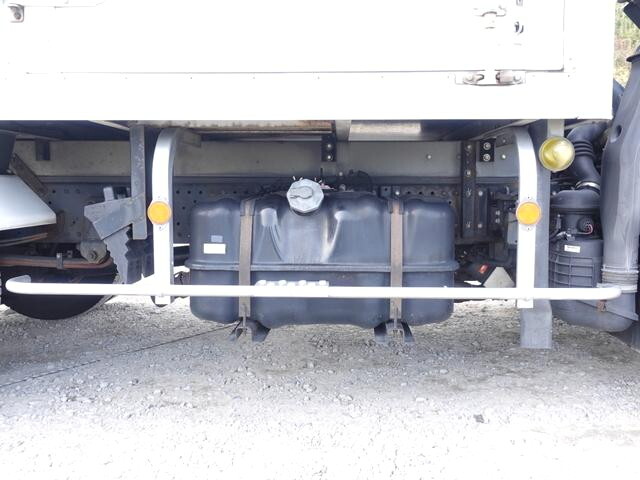 いすゞエルフ冷凍車（冷蔵車）小型（2t・3t）[写真17]