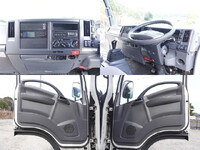 いすゞエルフ冷凍車（冷蔵車）小型（2t・3t）[写真22]