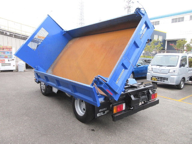 いすゞエルフ三転ダンプ小型（2t・3t）[写真02]