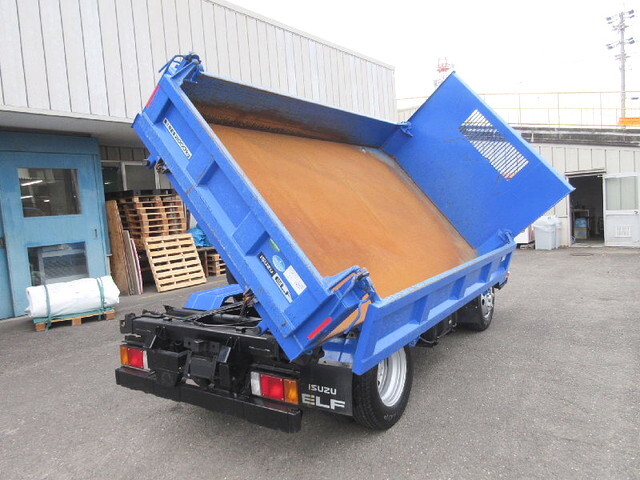 いすゞエルフ三転ダンプ小型（2t・3t）[写真09]