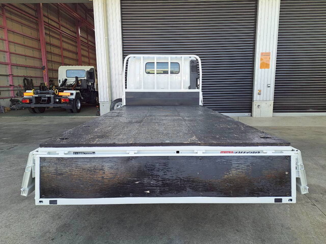 日野デュトロ平ボディ小型（2t・3t）[写真16]