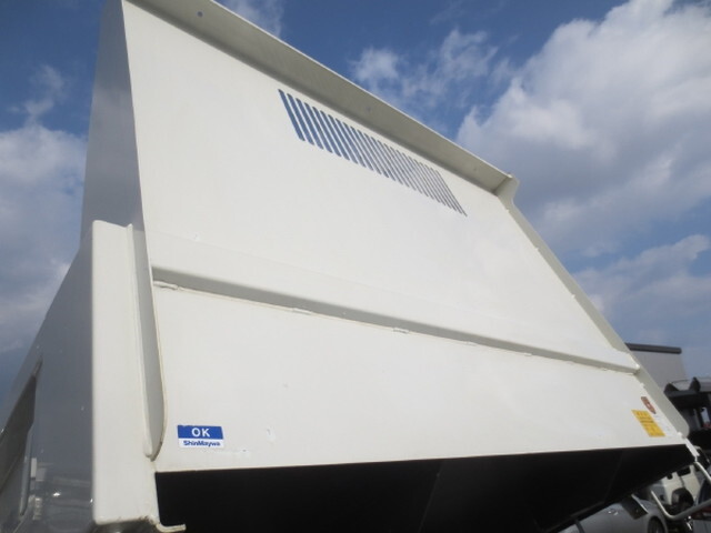 いすゞエルフダンプ小型（2t・3t）[写真10]