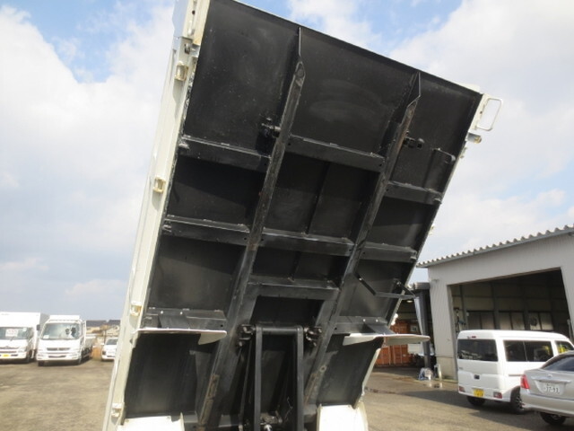 いすゞエルフダンプ小型（2t・3t）[写真11]