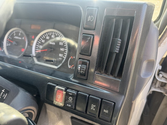 日産アトラスクレーン4段小型（2t・3t）[写真05]