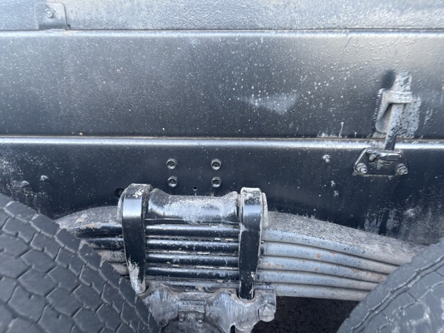 いすゞギガ深ダンプ（土砂禁ダンプ）大型（10t）[写真24]