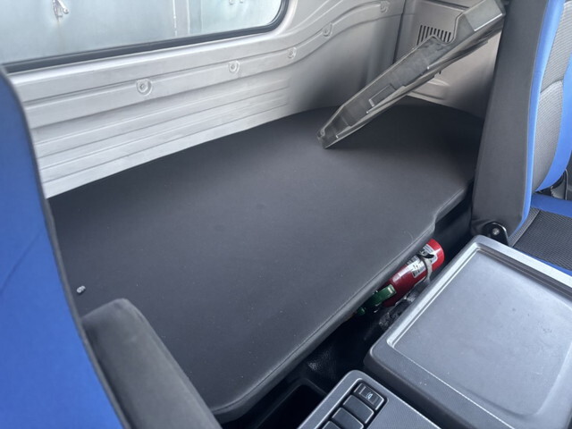 いすゞギガ深ダンプ（土砂禁ダンプ）大型（10t）[写真07]