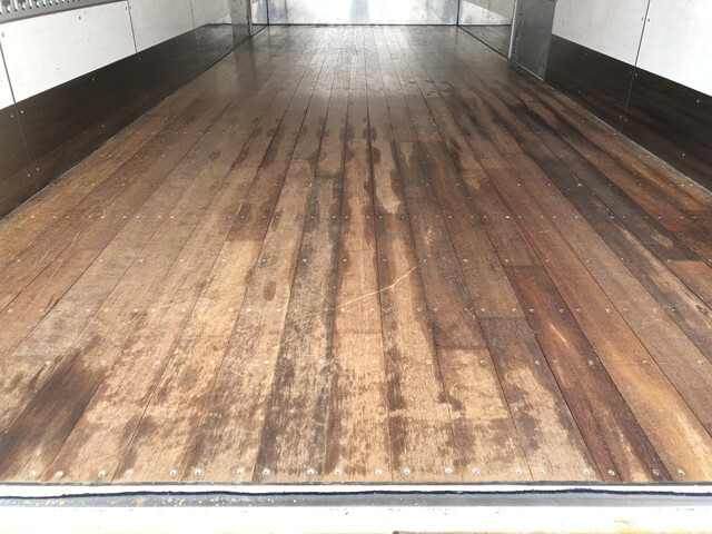 三菱ふそうファイターアルミバン中型（4t）[写真11]