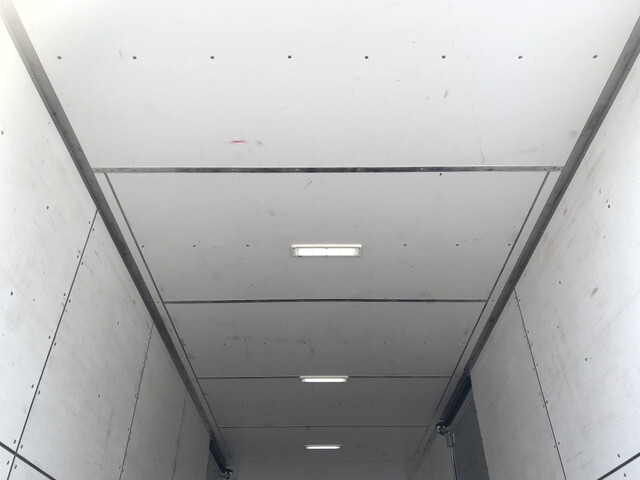 三菱ふそうファイターアルミバン中型（4t）[写真12]