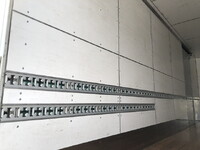 三菱ふそうファイターアルミバン中型（4t）[写真14]