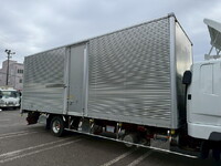 三菱ふそうファイターアルミバン中型（4t）[写真06]