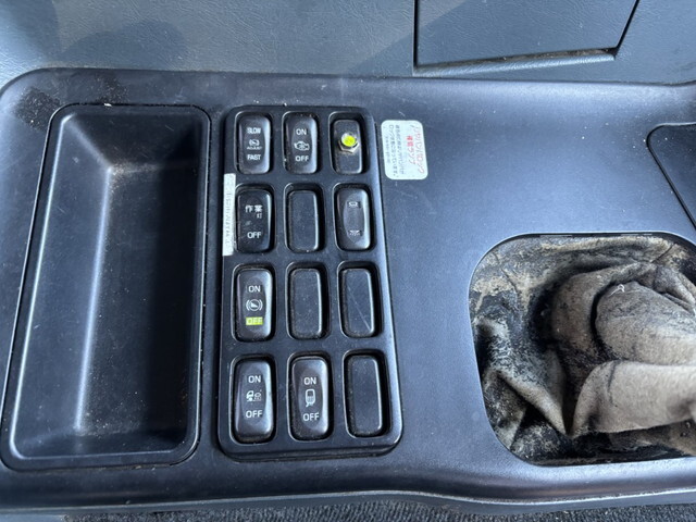 三菱ふそうスーパーグレートセルフローダー大型（10t）[写真07]