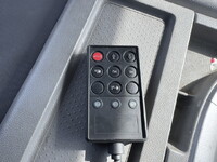 UDトラックスクオントレーラーヘッド（トラクターヘッド）大型（10t）[写真19]