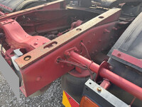 UDトラックスクオントレーラーヘッド（トラクターヘッド）大型（10t）[写真28]