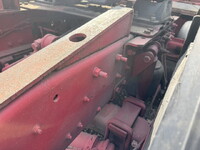 UDトラックスクオントレーラーヘッド（トラクターヘッド）大型（10t）[写真29]