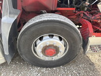 UDトラックスクオントレーラーヘッド（トラクターヘッド）大型（10t）[写真36]