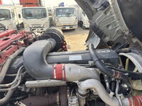 UDトラックスクオントレーラーヘッド（トラクターヘッド）大型（10t）[写真37]