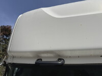 UDトラックスクオントレーラーヘッド（トラクターヘッド）大型（10t）[写真38]