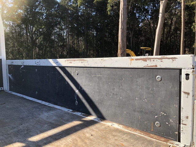 いすゞエルフダブルキャブ（Wキャブ）小型（2t・3t）[写真10]