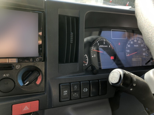 いすゞエルフダブルキャブ（Wキャブ）小型（2t・3t）[写真18]