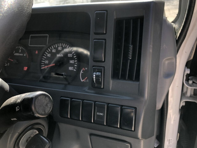 いすゞエルフダブルキャブ（Wキャブ）小型（2t・3t）[写真19]