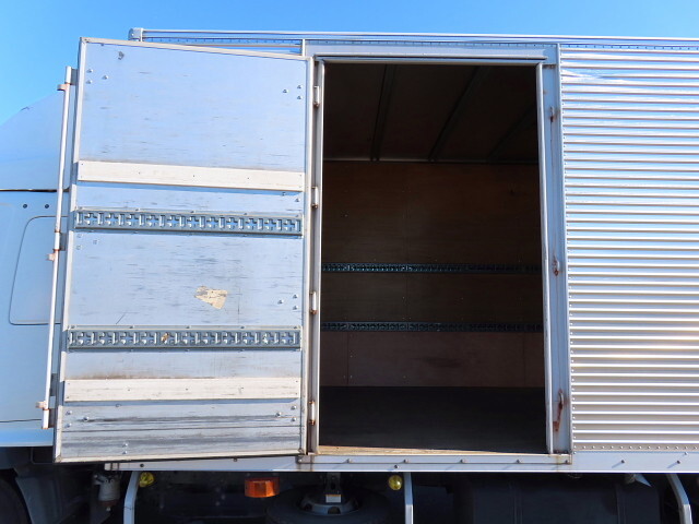 日野レンジャーアルミバン中型（4t）[写真34]