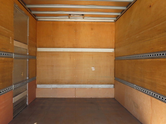 日野レンジャーアルミバン中型（4t）[写真37]