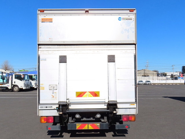 日野レンジャーアルミバン中型（4t）[写真06]