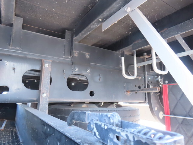 いすゞフォワードクレーン4段増トン（6t・8t）[写真10]