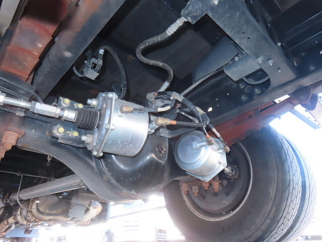 いすゞフォワードクレーン4段増トン（6t・8t）[写真11]