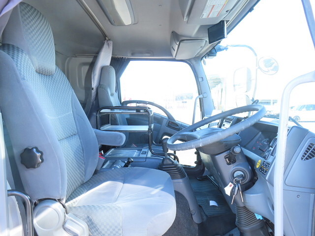 いすゞフォワードクレーン4段増トン（6t・8t）[写真19]