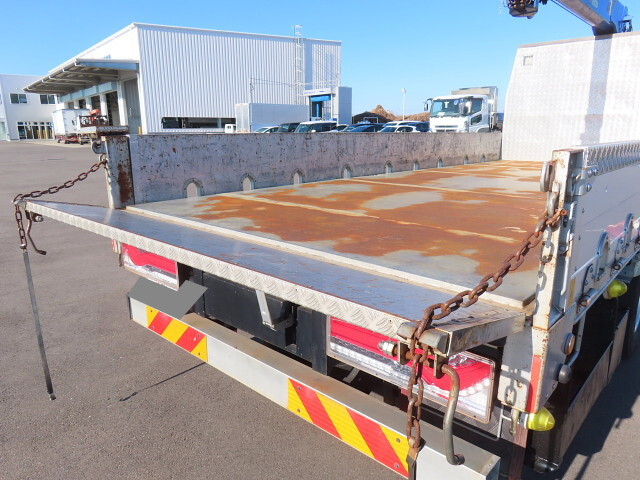 いすゞフォワードクレーン4段増トン（6t・8t）[写真32]