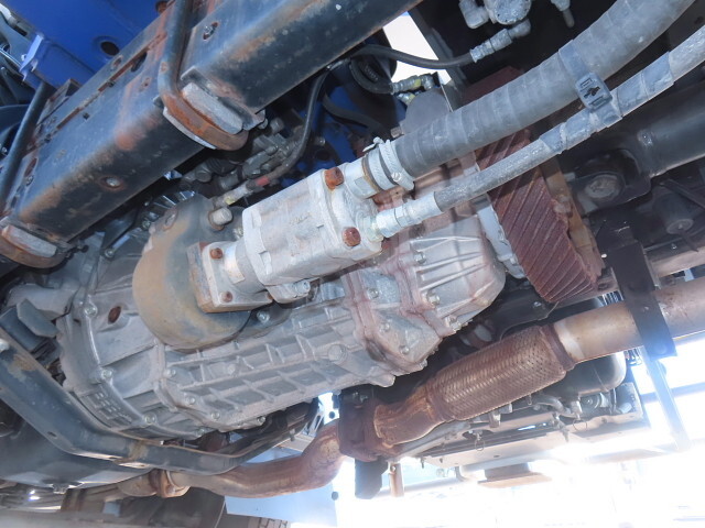 いすゞフォワードクレーン4段増トン（6t・8t）[写真08]