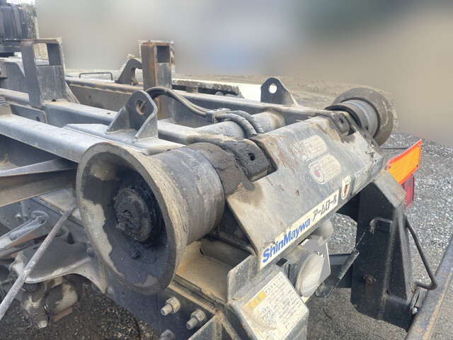 三菱ふそうファイターコンテナ専用車中型（4t）[写真13]