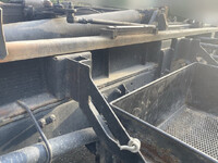 三菱ふそうファイターコンテナ専用車中型（4t）[写真17]