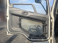 三菱ふそうファイターコンテナ専用車中型（4t）[写真27]