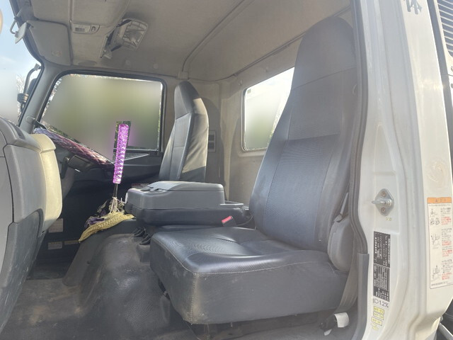 三菱ふそうファイターコンテナ専用車中型（4t）[写真29]