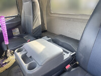 三菱ふそうファイターコンテナ専用車中型（4t）[写真32]