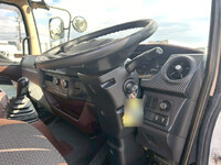 日野レンジャーアルミウイング中型（4t）[写真23]