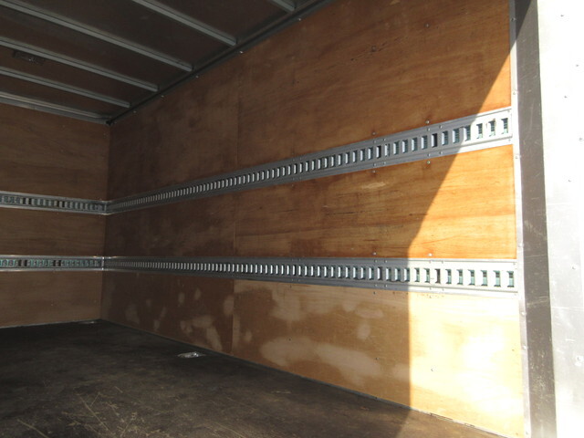 トヨタトヨエースアルミバン小型（2t・3t）[写真11]