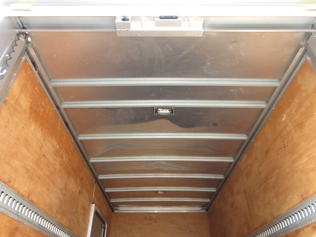 トヨタトヨエースアルミバン小型（2t・3t）[写真12]