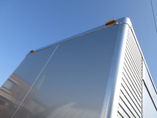 トヨタトヨエースアルミバン小型（2t・3t）[写真31]