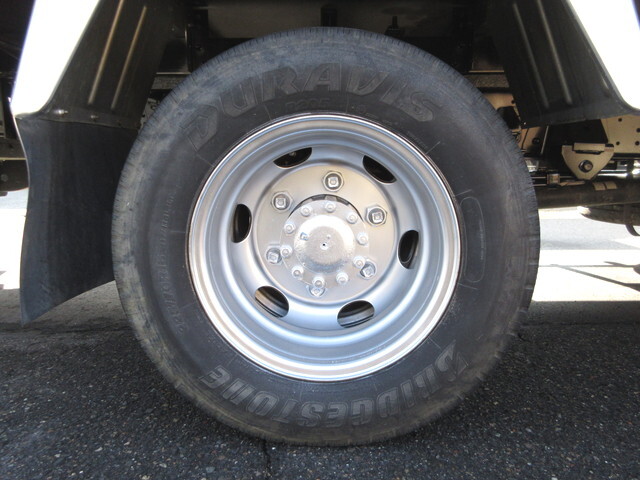 トヨタトヨエースアルミバン小型（2t・3t）[写真37]