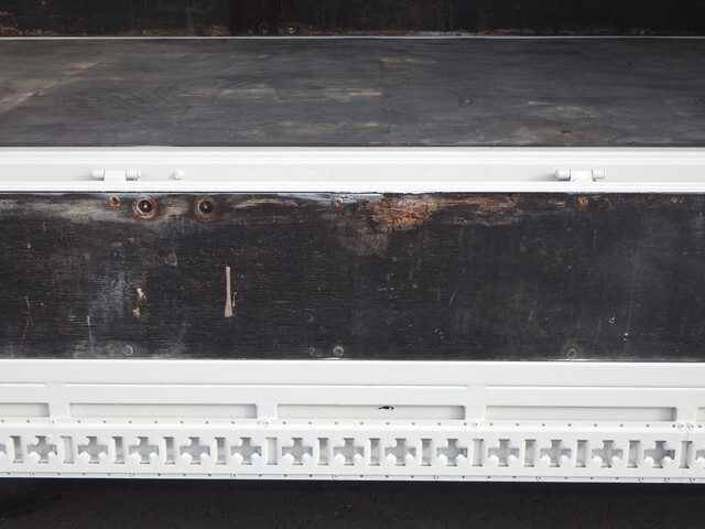 トヨタトヨエース幌ウイング小型（2t・3t）[写真12]