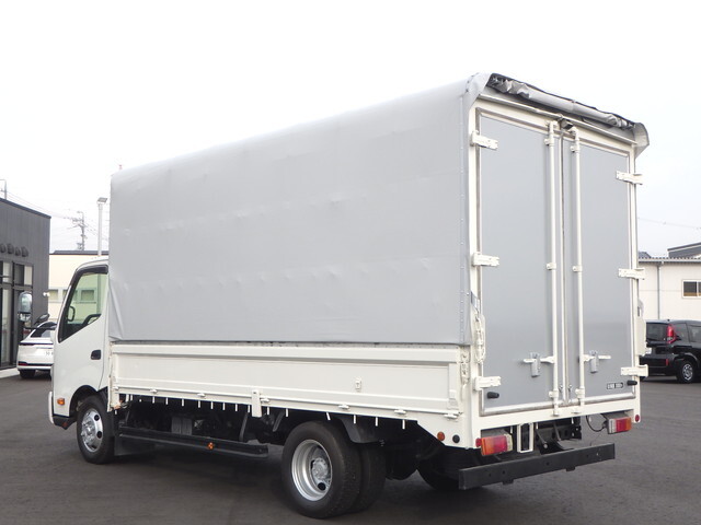 トヨタトヨエース幌ウイング小型（2t・3t）[写真02]