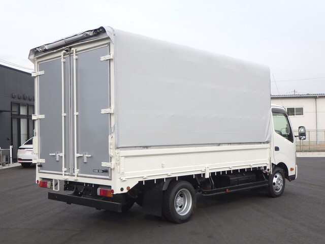 トヨタトヨエース幌ウイング小型（2t・3t）[写真08]