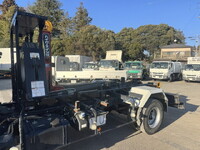 三菱ふそうファイターコンテナ専用車中型（4t）[写真14]