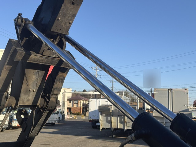 三菱ふそうファイターコンテナ専用車中型（4t）[写真15]