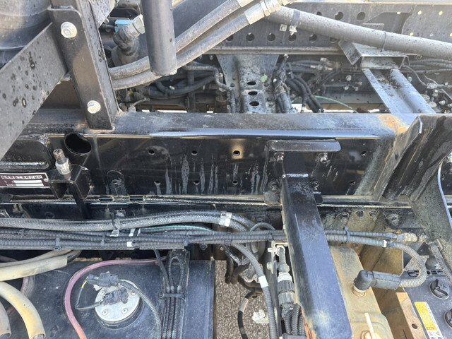 三菱ふそうファイターコンテナ専用車中型（4t）[写真23]