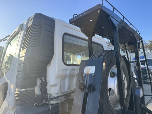 三菱ふそうファイターコンテナ専用車中型（4t）[写真24]