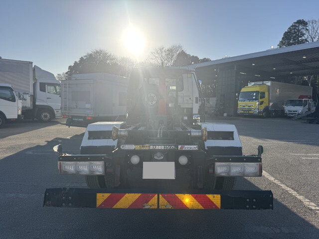 三菱ふそうファイターコンテナ専用車中型（4t）[写真06]